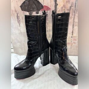 Christian Louboutin Izamayeah 39 boots